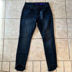 Indigo Rein Women’s Mid-Rise Distressed Skinny Jeans NWT